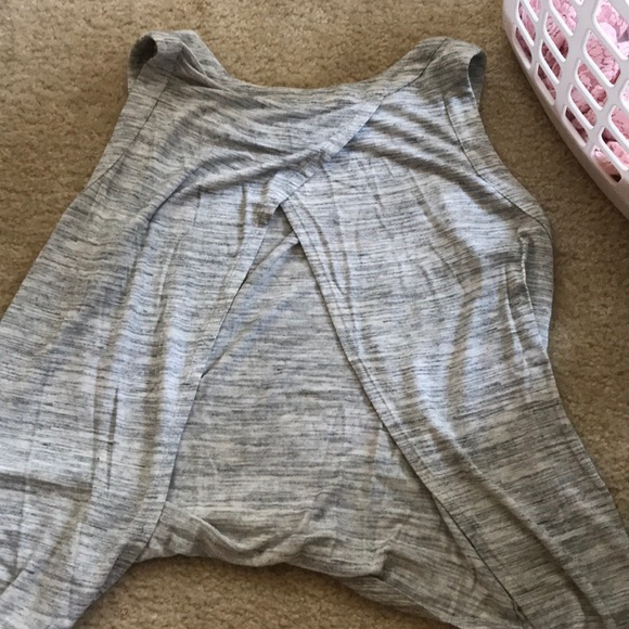 Tank top - Picture 2 of 3